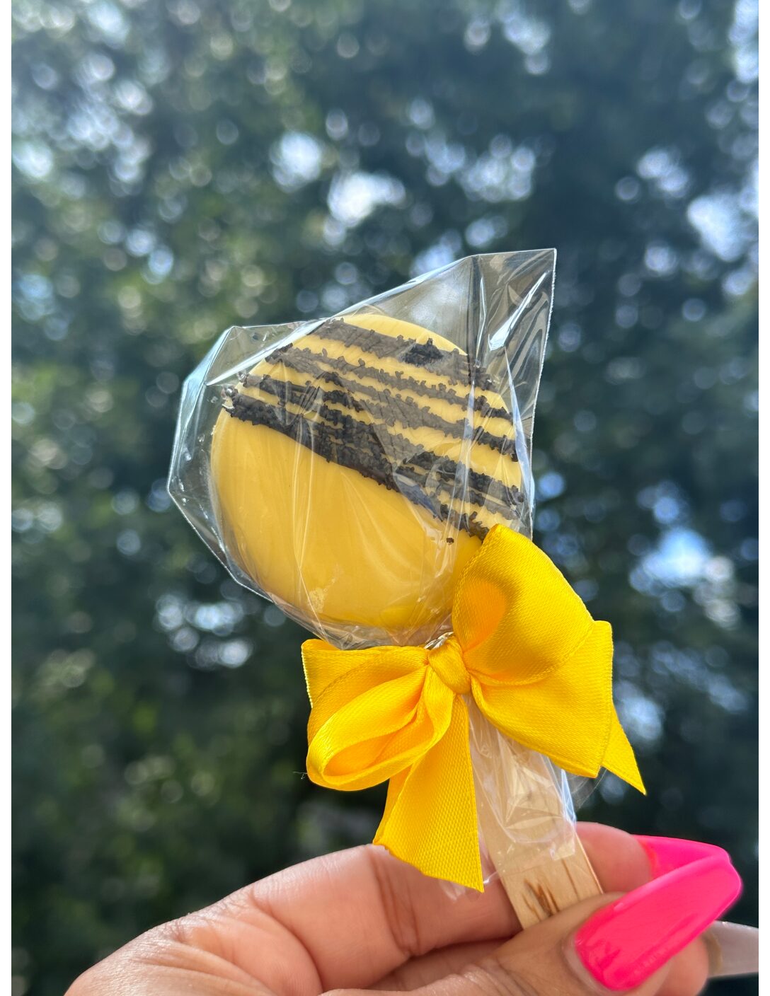 Golden Oreos with Milk Chocolate - Image 3